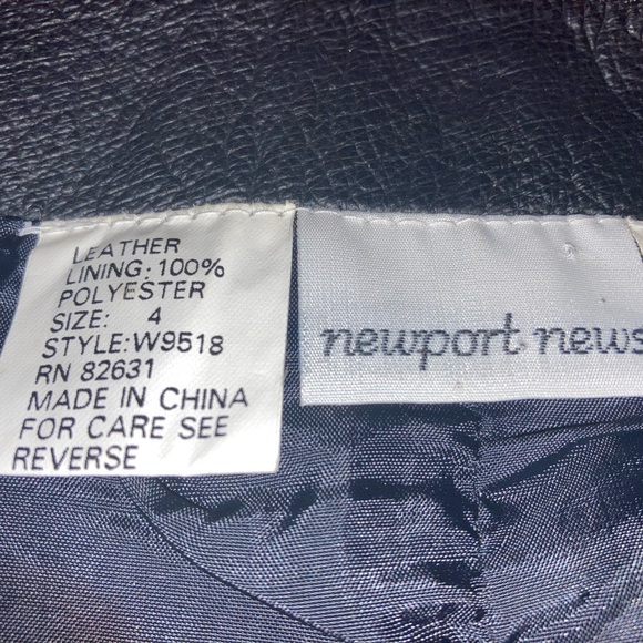 NEWPORT NEWS WOMEN LEATHER SKIRT💕SIZE 4💕 - Picture 3 of 3